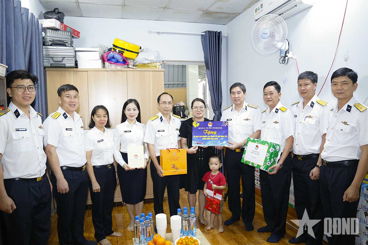 Binh đoàn 20: Trọn vẹn nghĩa tình, chăm lo Tết Bính Ngọ 2026 cho người lao động

